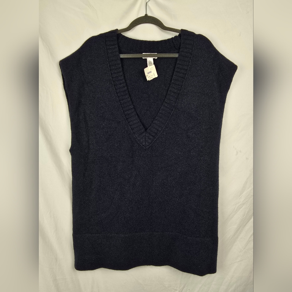 Ann Taylor Navy V-Neck Sleeveless Sweater Vest